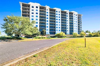 645 Lost Key Dr Unit 202, Pensacola, FL 32507