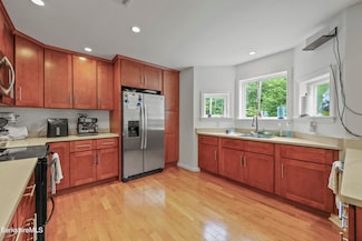 674 Benton Hill Rd, Becket, MA 01223