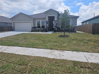 105 Foxtail Palm Dr, Portland, TX 78374
