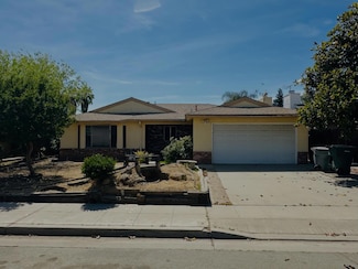 3043 N Brunswick Ave, Fresno, CA 93722