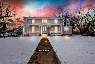 621 10th St NW, Roanoke, VA 24016