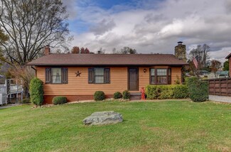 6216 Newport Dr, Lynchburg, VA 24502