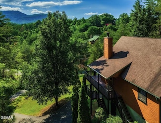 2439 Burke Ave, Sevierville, TN 37876