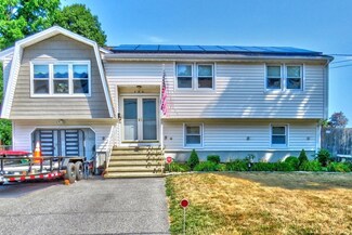 106 Holmes Ave, Brockton, MA 02302