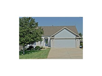 8014 S Church Rd, Pleasant Valley, MO 64068