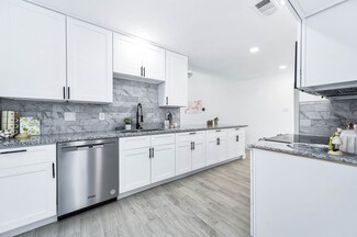 14310 Southline Rd, Sugar Land, TX 77498