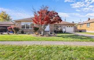 74 Pacecrest Ct, Buffalo, NY 14224