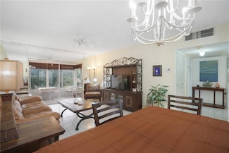 5171 W Oakland Park Blvd Unit 311, Lauderdale Lakes, FL 33313