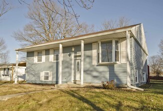 2420 S Berkley Rd, Kokomo, IN 46902