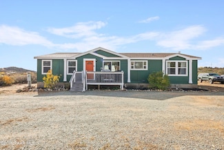 17355 E Royal Bey Dr, Dewey, AZ 86327