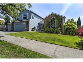 17121 SE Bearspaw St, Portland, OR 97236