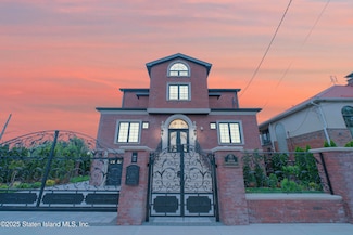 2404 Royce St, Brooklyn, NY 11234