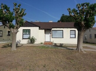 2813 Alturas Dr, Bakersfield, CA 93305