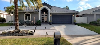 414 SE 3rd Place, Dania, FL 33004