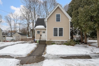 2 Garfield St, Maynard, MA 01754