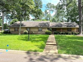 811 Rutherford Dr, Jackson, MS 39206