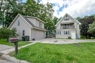 10 E High St, Mazomanie, WI 53560
