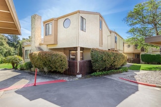 8 Seacliff Dr, Aptos, CA 95003