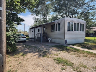 502 E Cedar St, Lamar, CO 81052