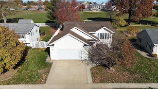 1402 Leitha Terrace, Waverly, IA 50677