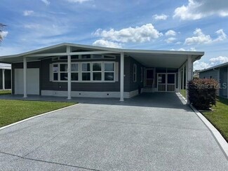 5652 Arrowhead Dr, Zephyrhills, FL 33542