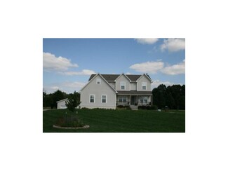 114 Pawnee Dr, Adrian, MO 64725