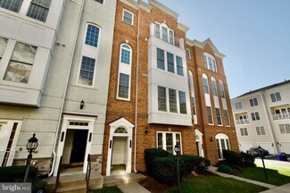 2104 Carthage Dr, Woodbridge, VA 22191
