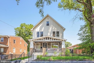 2806 Franklin St NE, Washington, DC 20018