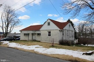 523 High St, Harrisburg, PA 17113