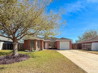 424 Delia Ave, Alamo, TX 78516