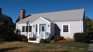 35 6th Ave, East Greenwich, RI 02818