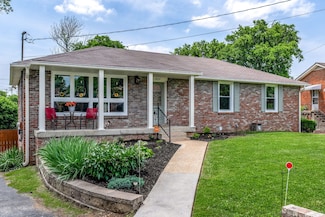 8207 Luree Ln, Hermitage, TN 37076