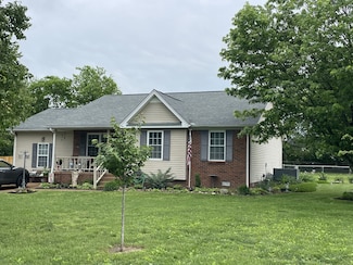 2047 Dogwood Ln, Greenbrier, TN 37073