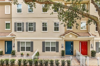 661 Hangnest Ln, Lake Mary, FL 32746