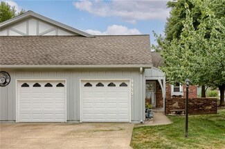 9955 Edelweiss Cir, Shawnee, KS 66203