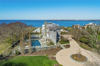 27 Atlantic Ave, Newport, RI 02840