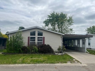 591 Mallard St, Rochester Hills, MI 48309