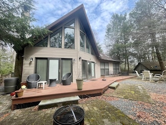 5144 Hounds Ear Rd, Tobyhanna, PA 18466