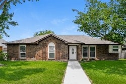 7717 Swiss Way, Rowlett, TX 75089