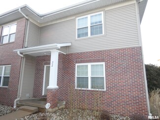 11217 N Oakwood Dr Unit 32, Peoria, IL 61615