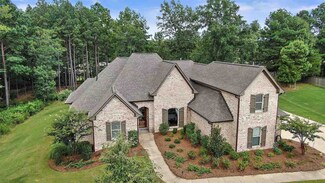 124 Ridgetop Cir, Flowood, MS 39232