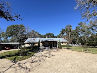 6138 Ted Trout Dr, Lufkin, TX 75904