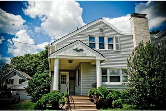 11 College Ave, Flourtown, PA 19031