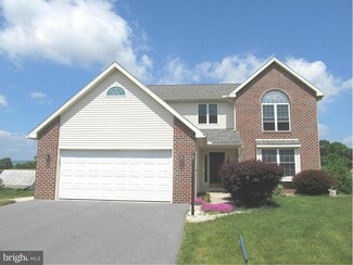 1687 Rosehill Ct, Chambersburg, PA 17202