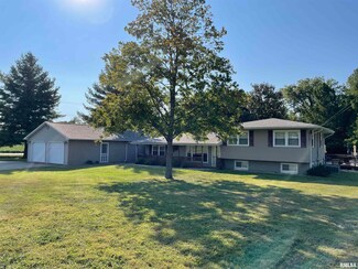 13776 State Highway 14, Benton, IL 62812