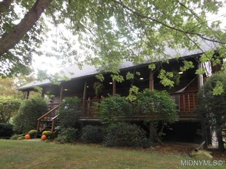 6622 Denslow Dr, Westmoreland, NY 13490