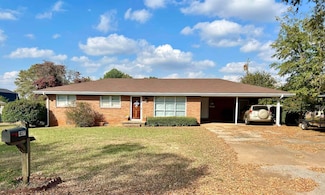 407 W Grove Ave, Muscle Shoals, AL 35661