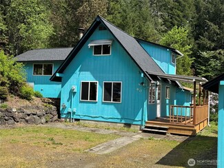 40 NE Sandra Ln, Belfair, WA 98528