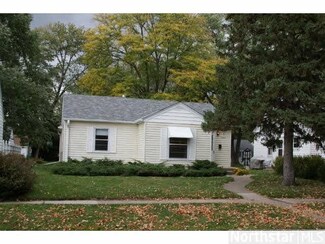 3305 3305 Brownlow Ave, St. Louis Park, MN 55426