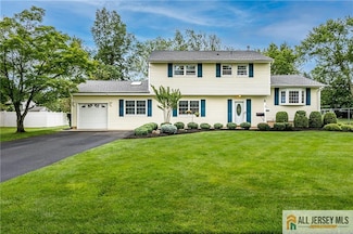 13 Steven Rd, South Brunswick Township, NJ 08824